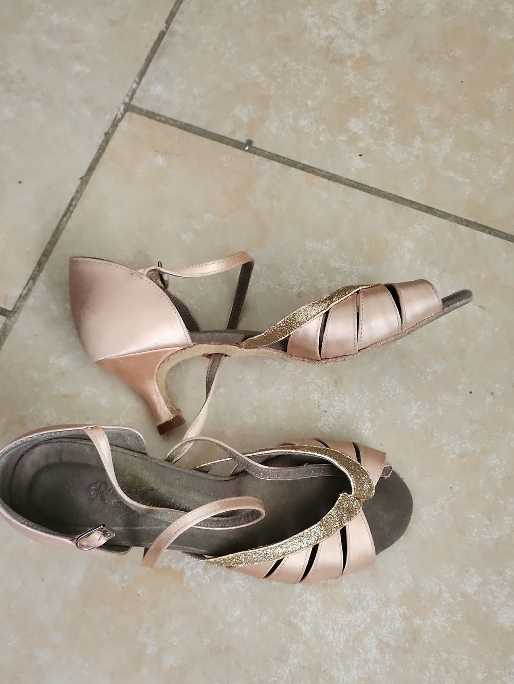 Robert And Lonnie's Dance Shoes Size 7